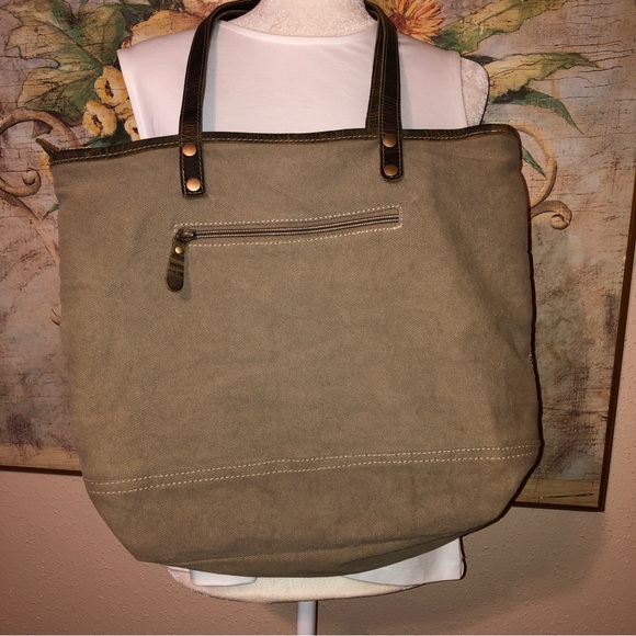 Myra Bag Boho Tribal Rug & Brown Leather Tote Bag - Picture 6 of 16